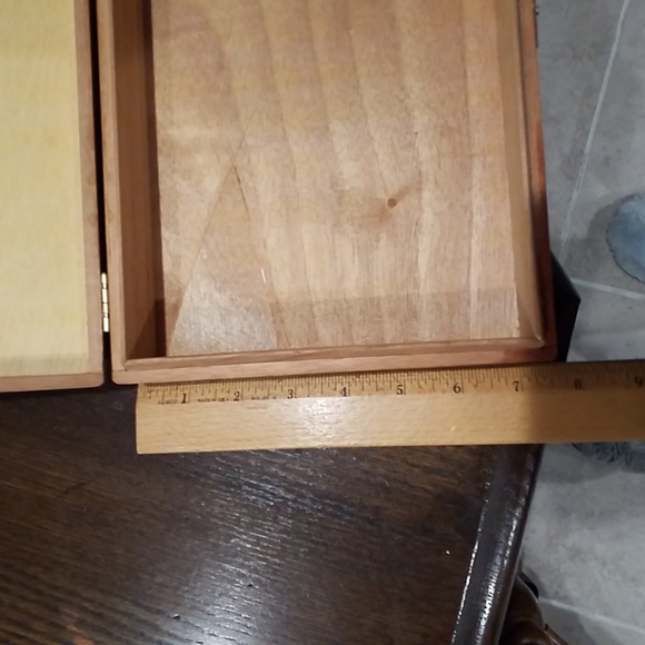 Authentic Wooden Cigar Box - Picture 9 of 9